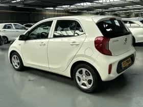 Kia Picanto (2018) thumbnail 16