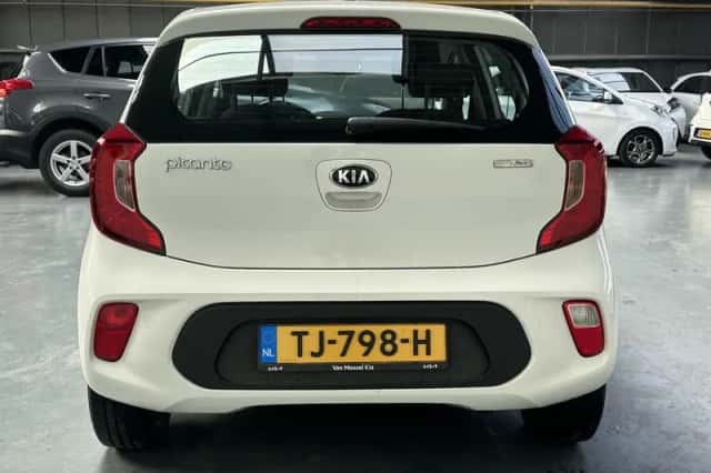Kia Picanto (2018) thumbnail 17