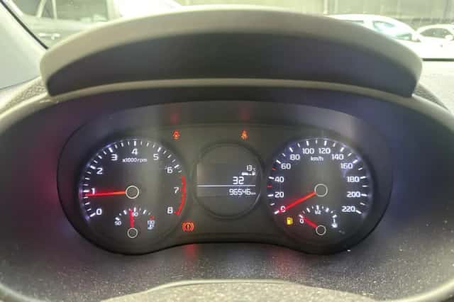 Kia Picanto (2018) thumbnail 3