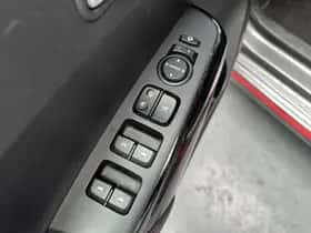 Kia Picanto (2021) thumbnail 3
