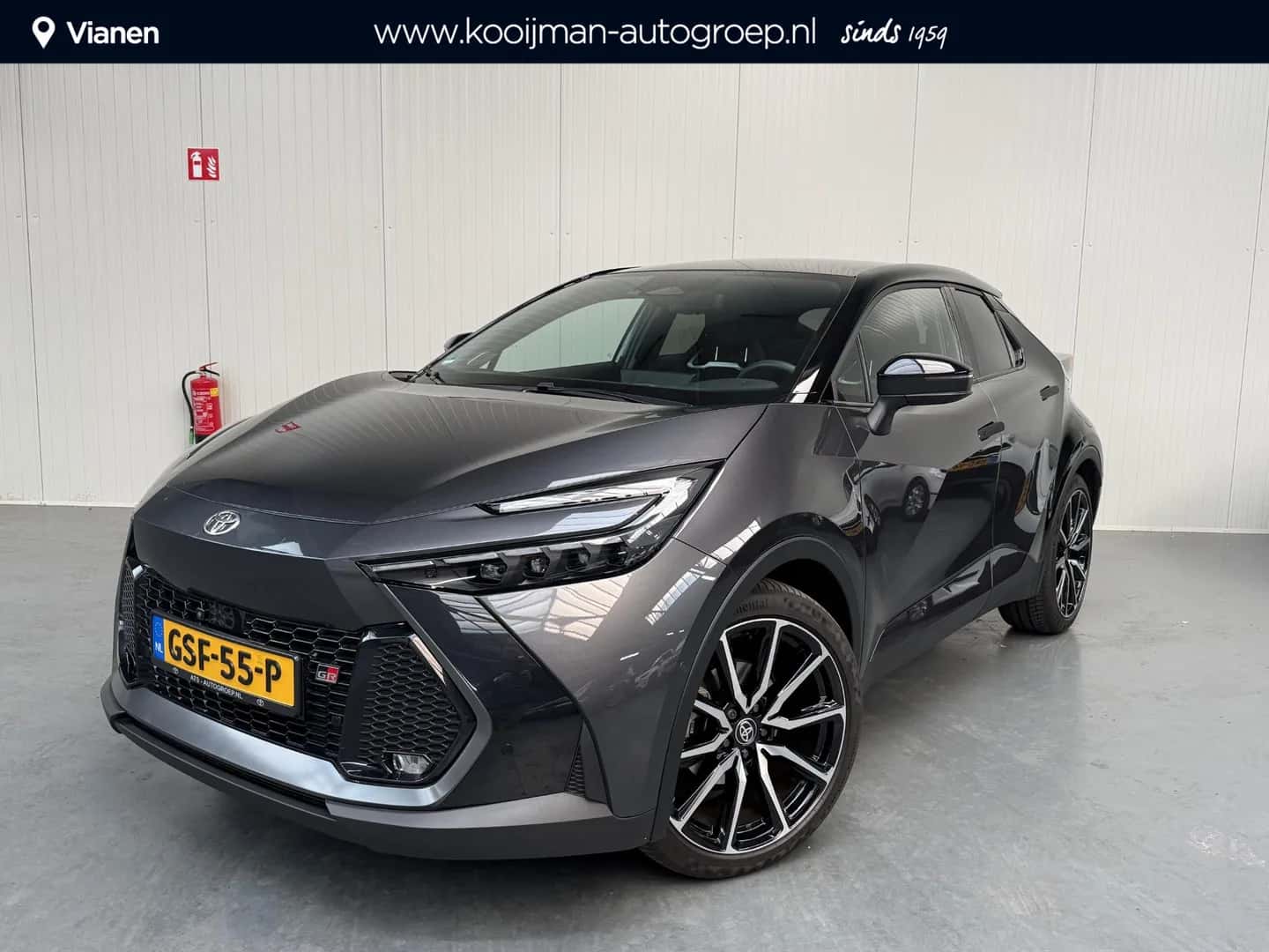 Toyota C-HR (2024) — foto 1