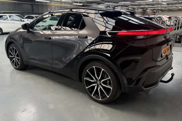 Toyota C-HR (2024) thumbnail 28