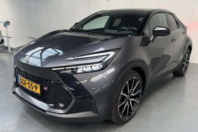 Toyota C-HR (2024) thumbnail 29