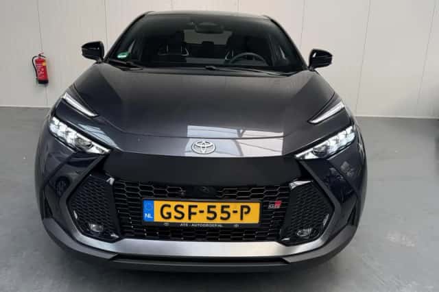 Toyota C-HR (2024) thumbnail 30