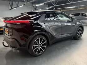 Toyota C-HR (2024) thumbnail 32