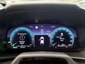Toyota C-HR (2024) thumbnail 9