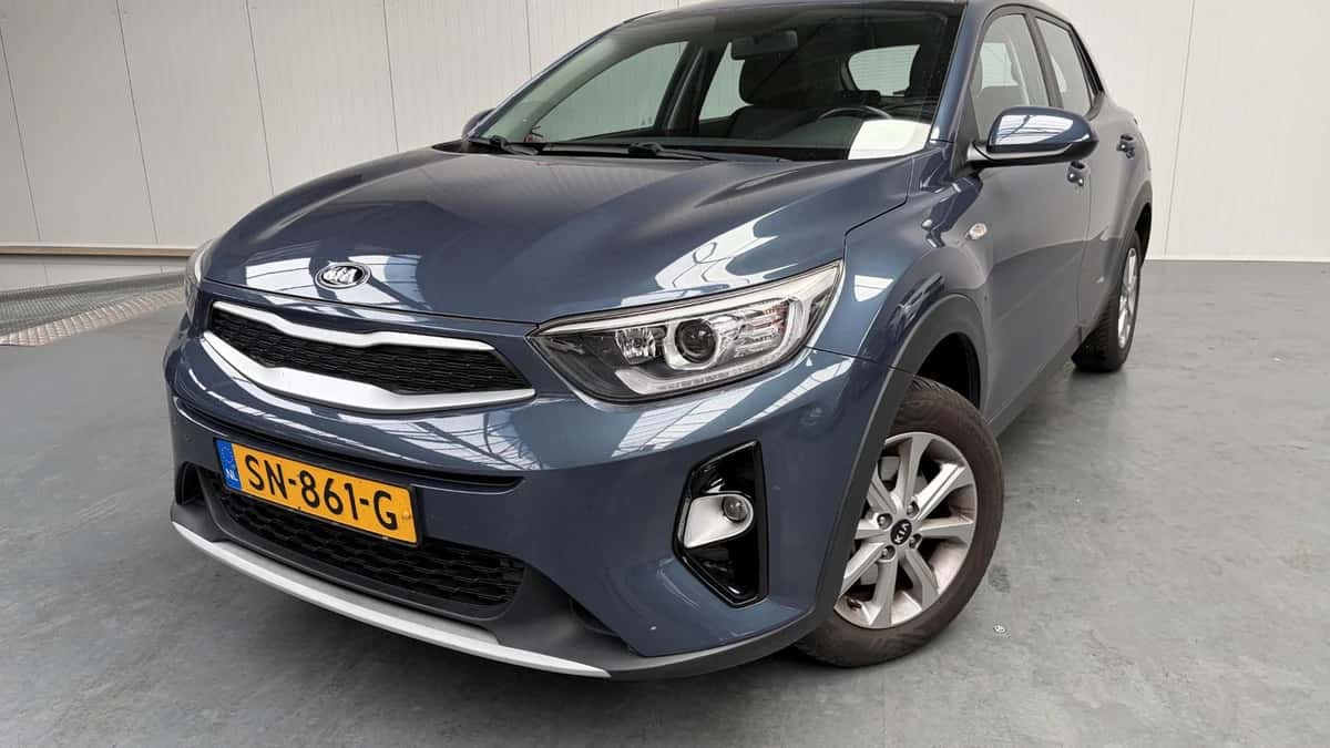 Kia Stonic (2018) — foto 1