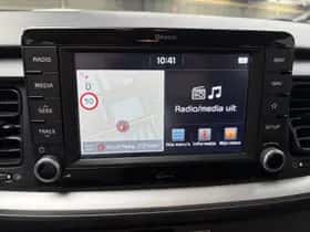 Kia Stonic (2018) thumbnail 16