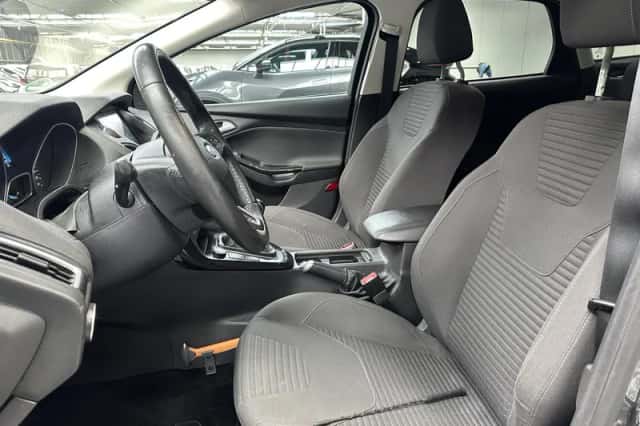 Ford Focus (2015) thumbnail 2