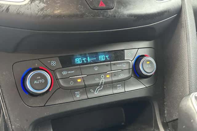 Ford Focus (2015) thumbnail 14