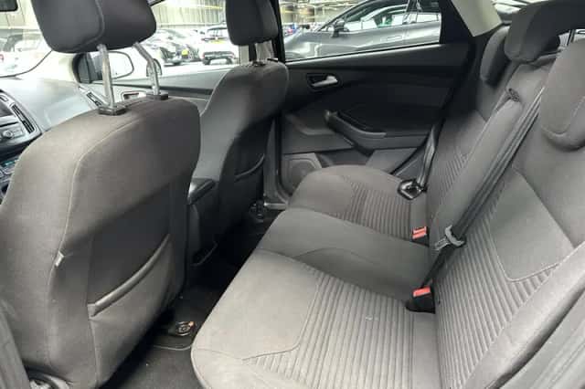 Ford Focus (2015) thumbnail 16