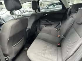Ford Focus (2015) thumbnail 16