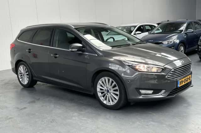 Ford Focus (2015) thumbnail 23