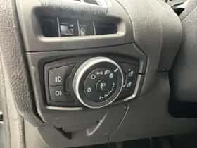 Ford Focus (2015) thumbnail 4