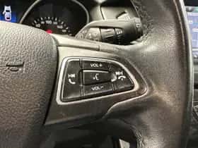Ford Focus (2015) thumbnail 9