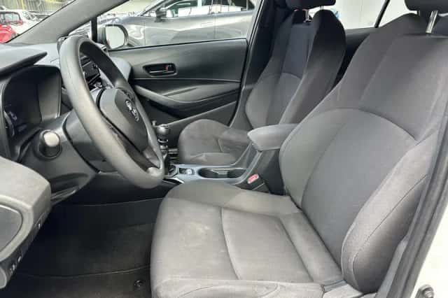 Toyota Corolla (2019) thumbnail 2