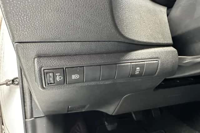 Toyota Corolla (2019) thumbnail 4