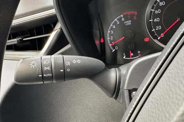 Toyota Corolla (2019) thumbnail 6