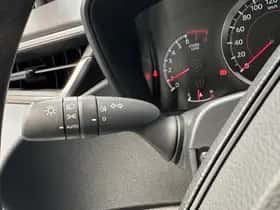 Toyota Corolla (2019) thumbnail 6