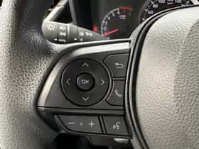 Toyota Corolla (2019) thumbnail 8