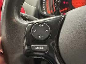 Toyota Aygo (2019) thumbnail 11