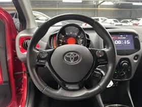 Toyota Aygo (2019) thumbnail 9