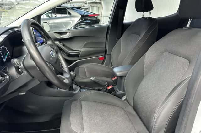 Ford Fiesta (2021) thumbnail 2