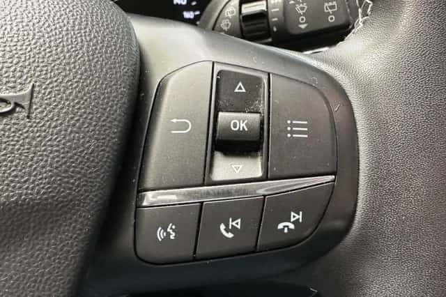 Ford Fiesta (2021) thumbnail 9