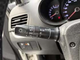 Kia Picanto (2015) thumbnail 12