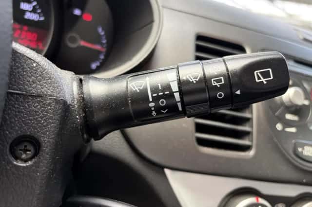 Kia Picanto (2015) thumbnail 13