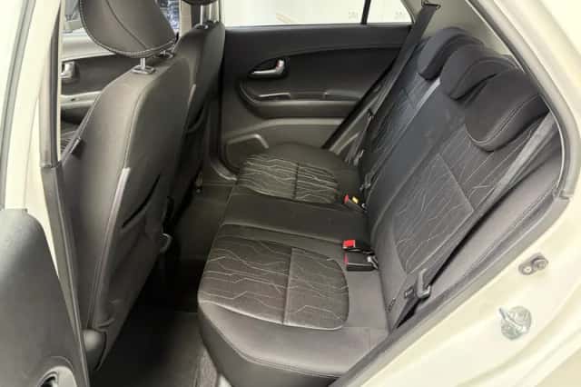 Kia Picanto (2015) thumbnail 19