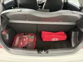 Kia Picanto (2015) thumbnail 21
