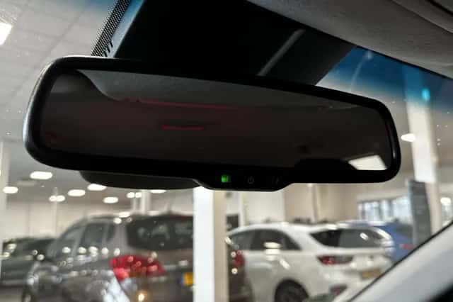Kia Niro (2019) thumbnail 14