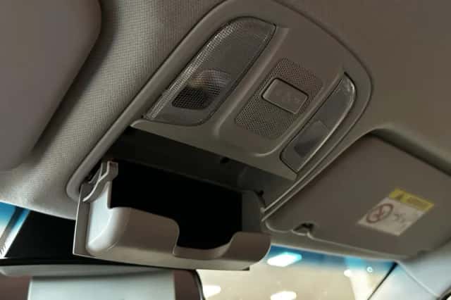 Kia Niro (2019) thumbnail 15
