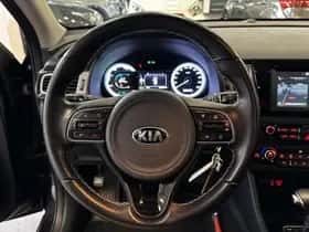 Kia Niro (2019) thumbnail 3