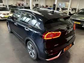 Kia Niro (2019) thumbnail 24