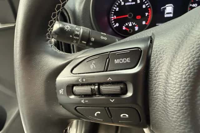 Kia Picanto (2022) thumbnail 6
