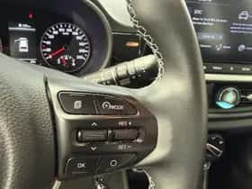 Kia Picanto (2022) thumbnail 8