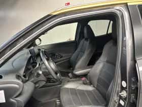 Toyota Yaris Cross (2022) thumbnail 3