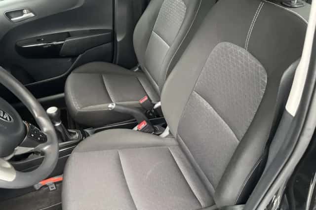 Kia Picanto (2021) thumbnail 2