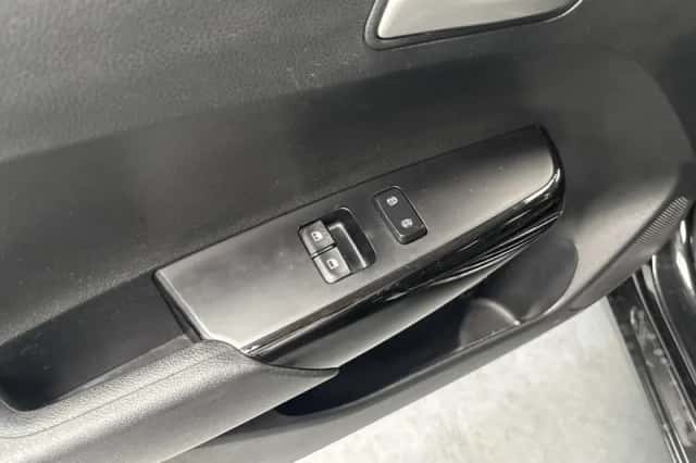 Kia Picanto (2021) thumbnail 3