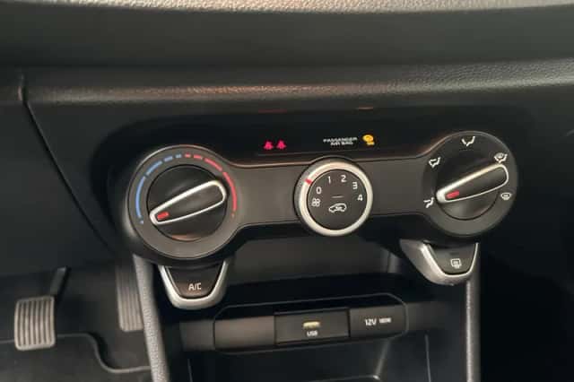 Kia Picanto (2021) thumbnail 10