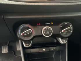 Kia Picanto (2021) thumbnail 10