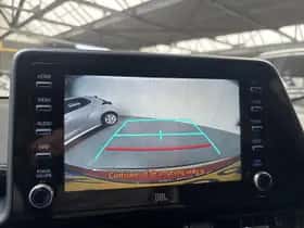 Toyota C-HR (2021) thumbnail 12