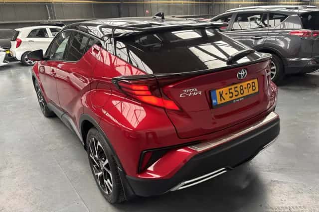 Toyota C-HR (2021) thumbnail 21