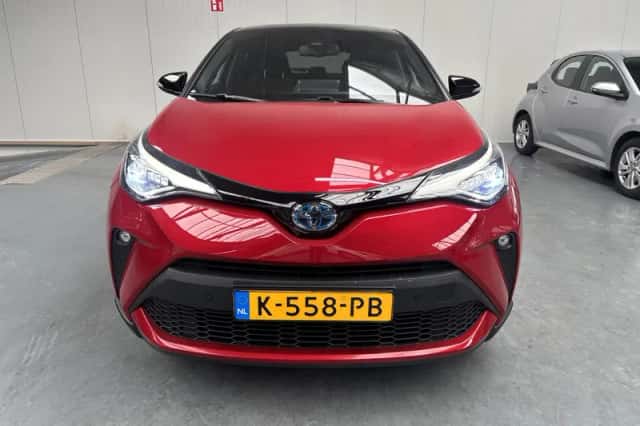 Toyota C-HR (2021) thumbnail 23
