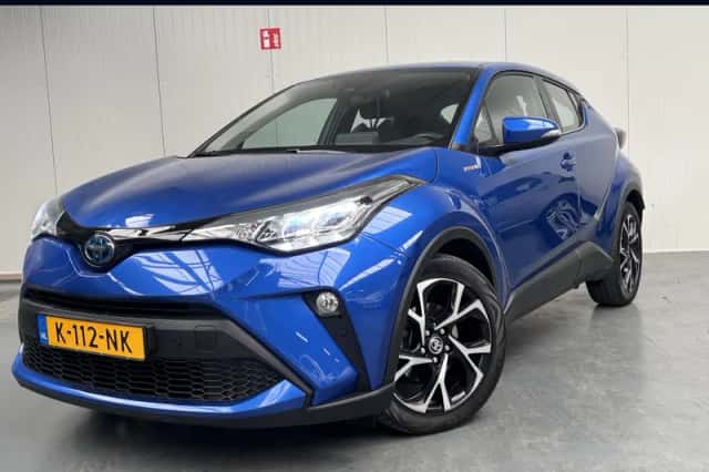 Toyota C-HR (2021) thumbnail 1