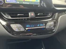 Toyota C-HR (2021) thumbnail 14