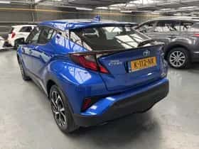 Toyota C-HR (2021) thumbnail 16