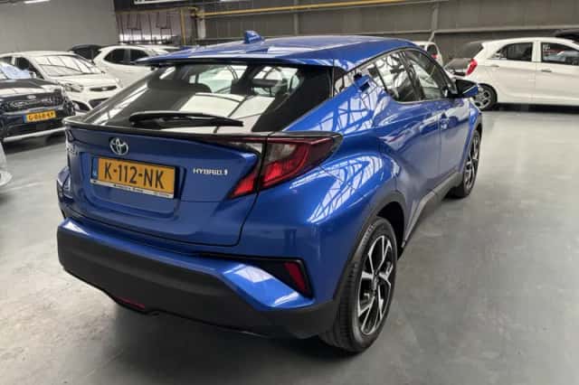 Toyota C-HR (2021) thumbnail 19